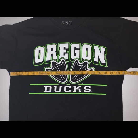 Oregon ducks T-shirt. Size M Preowned - Picture 3 of 3